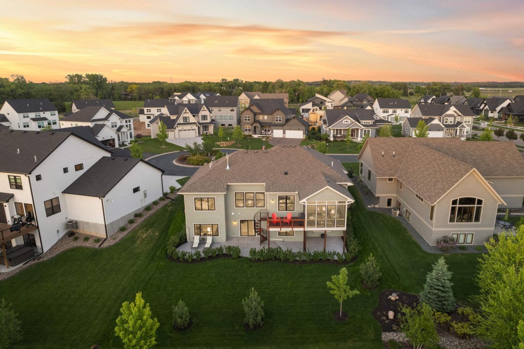 4152 Hummingbird Court N, Lake Elmo