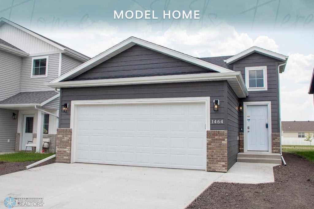 1464 69th Avenue S, Fargo