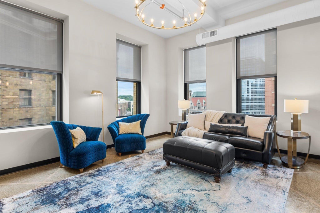 350 Saint Peter Street 701, Saint Paul