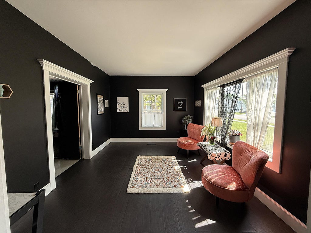 206 Oscar Avenue N, Canby