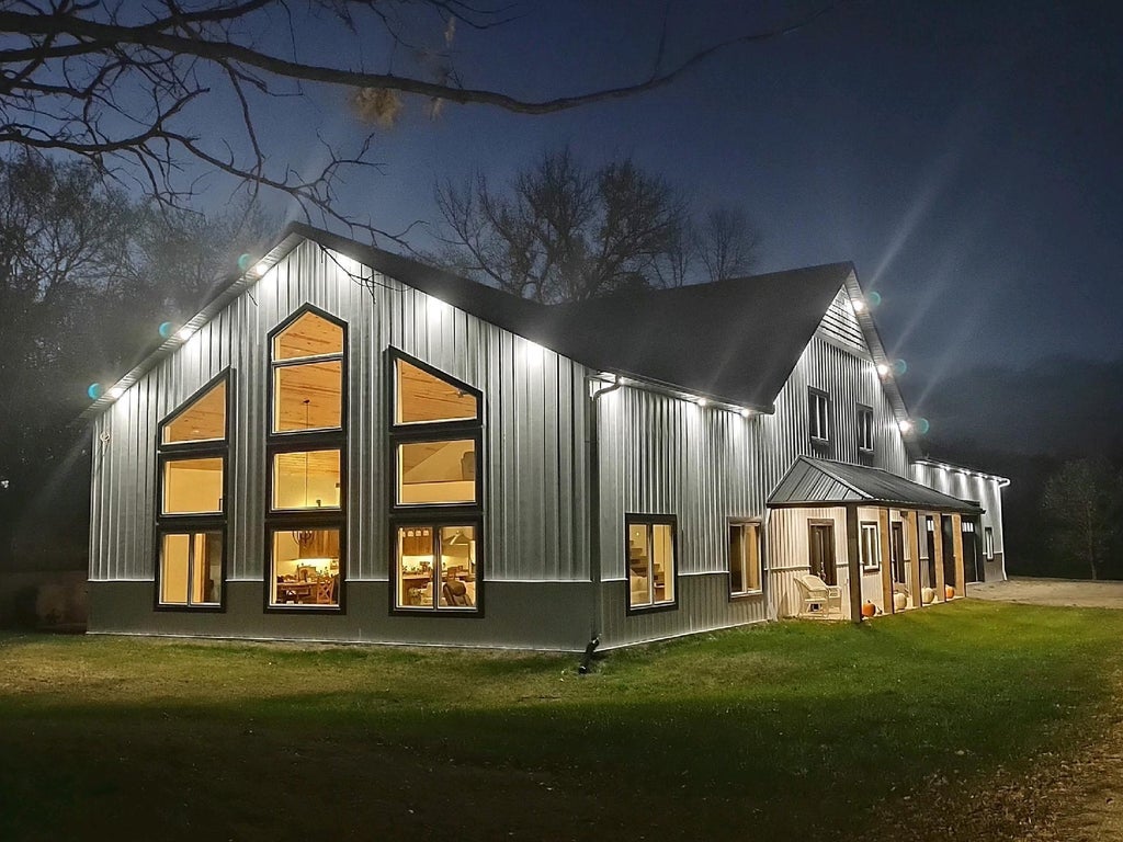 51509 County Hwy 9, Scambler Twp