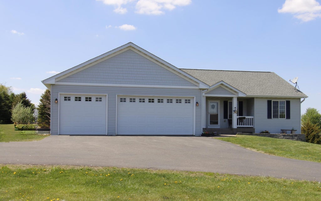 858 164th Street, Hammond Twp