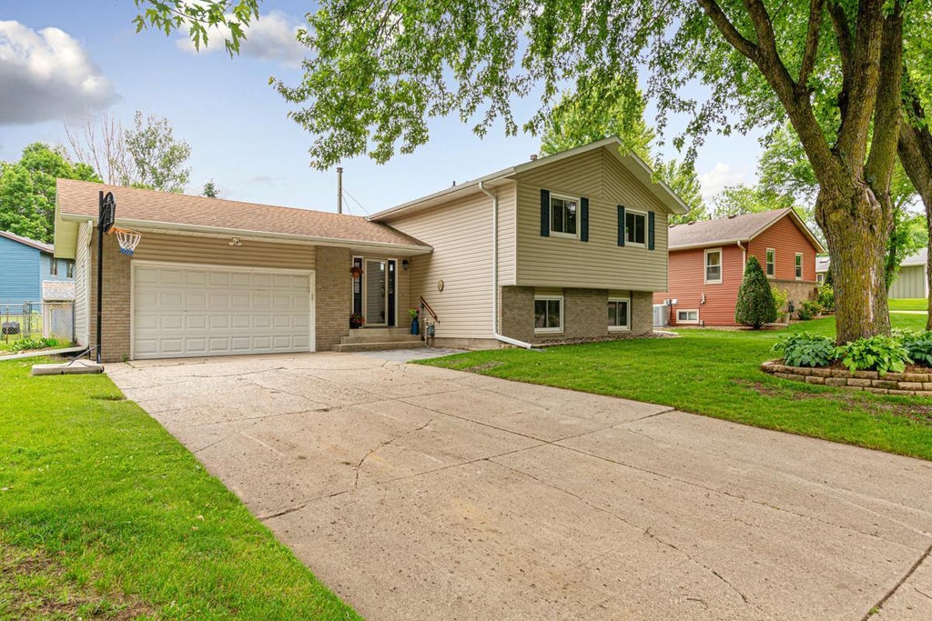 2115 3rd Avenue Ne, Owatonna