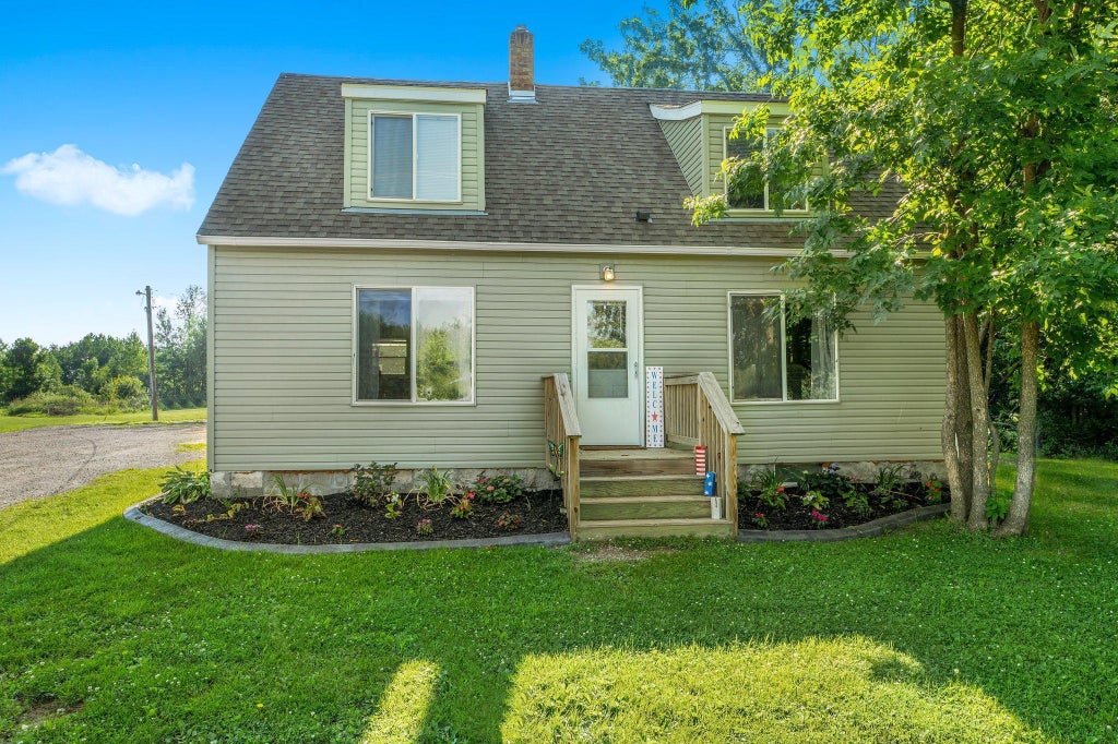 25068 Us Highway 169, Milaca