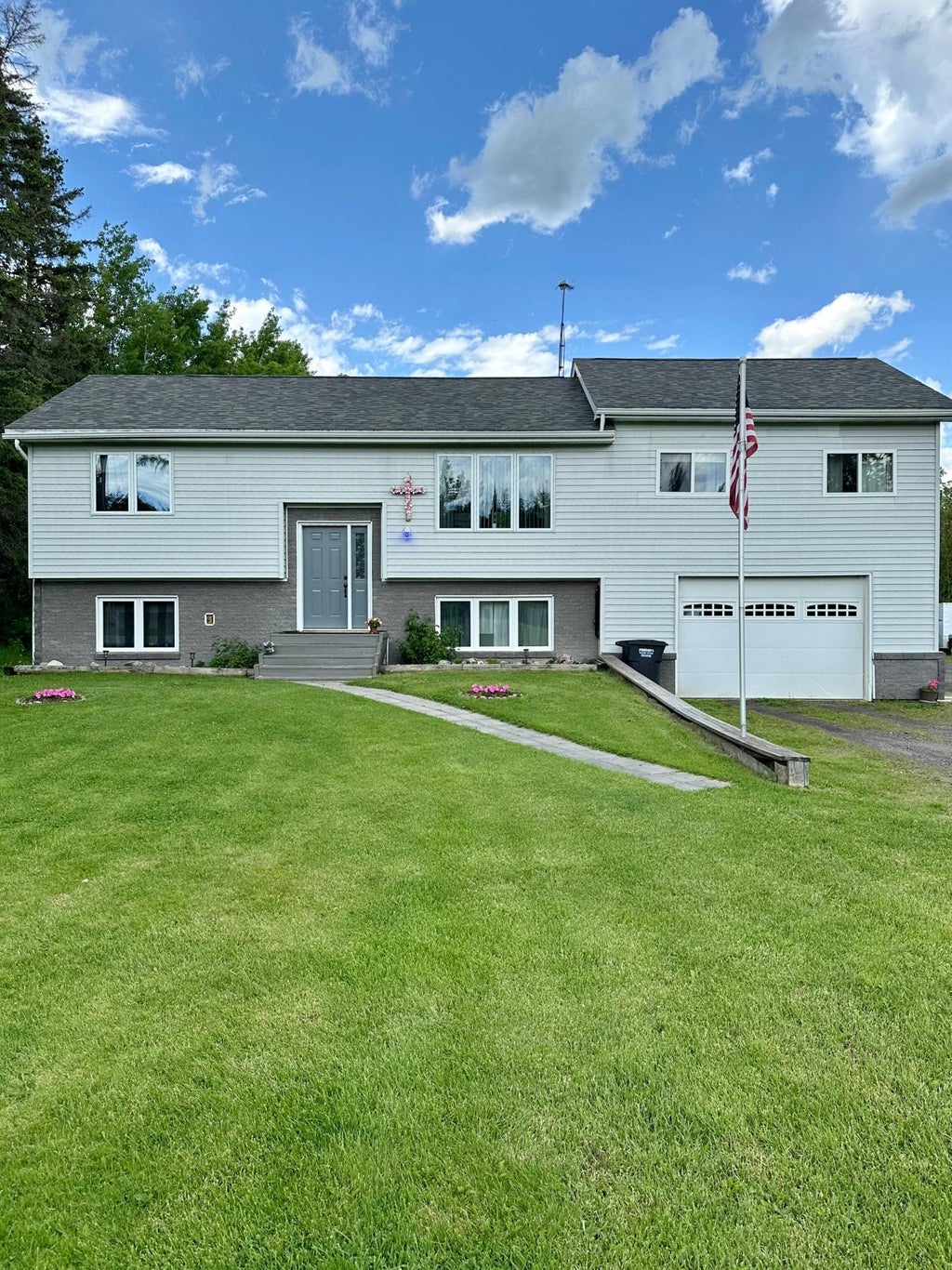5735 County Road 1, Littlefork
