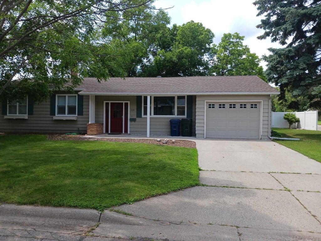 1235 Mitchell Place, Fergus Falls