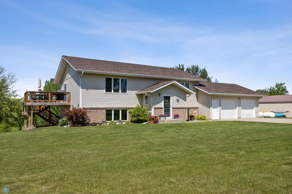 621 246th Street S, Hawley