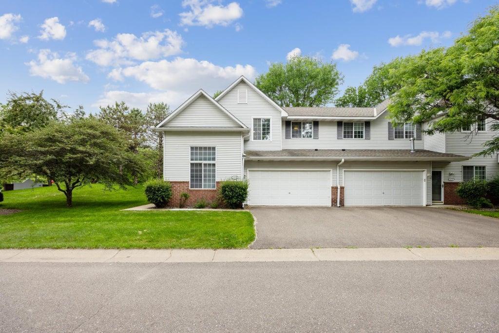 14000 Erwin Court, Eden Prairie