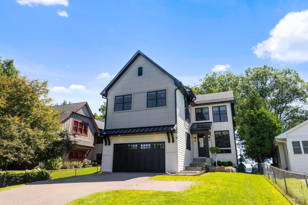 165 Mound Avenue, Tonka Bay