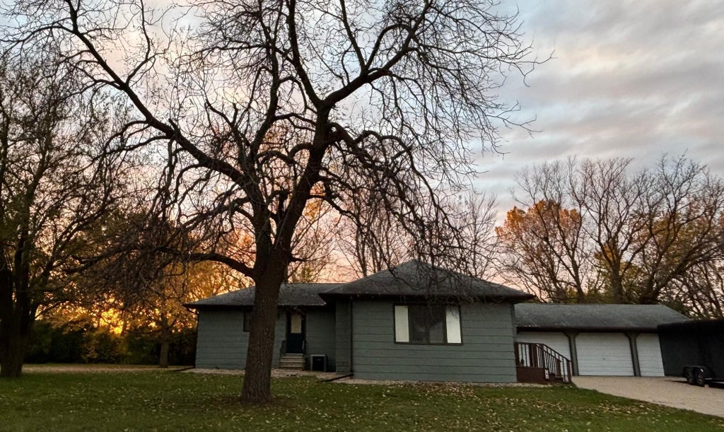 741 Main Street, Tracy