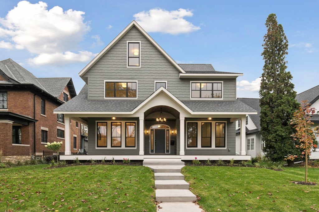 1532 Lincoln Avenue, St Paul