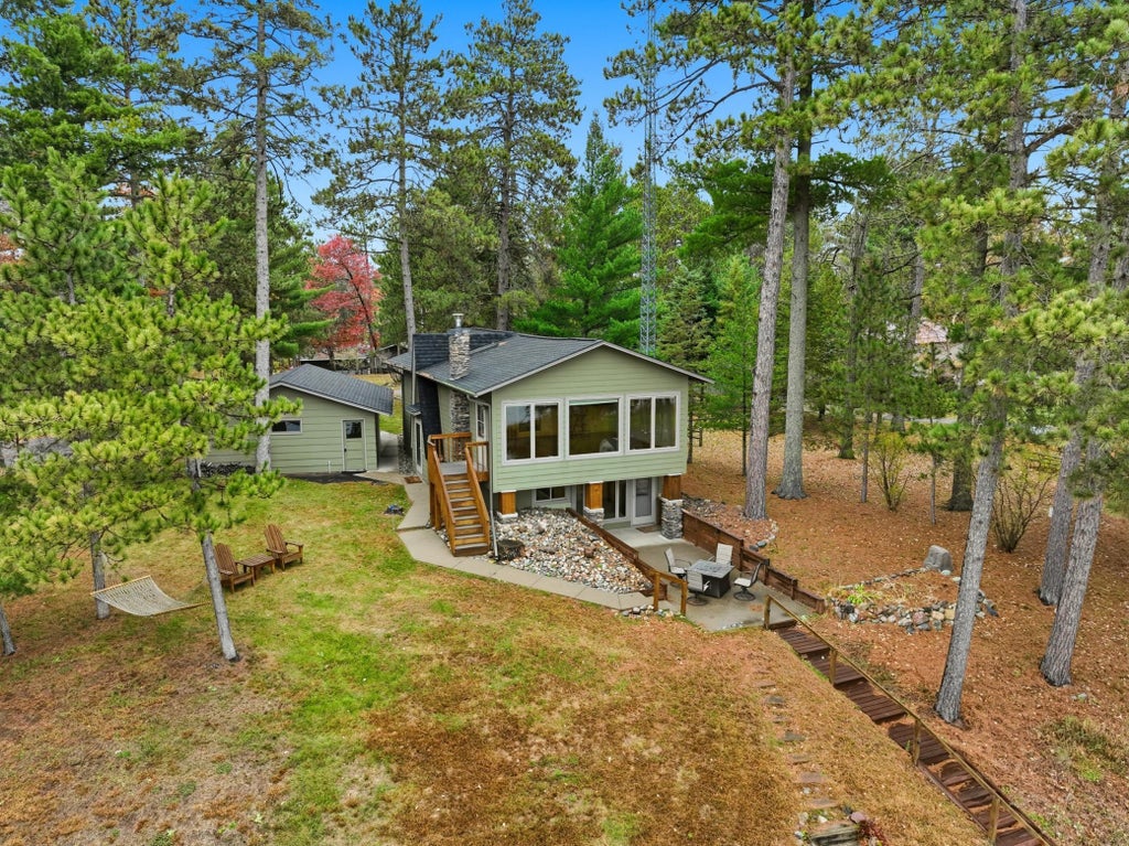 36945 Delta Bay Road, Pine River