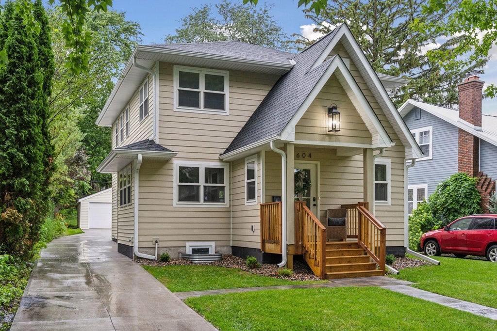 604 Morgan Avenue S, Minneapolis