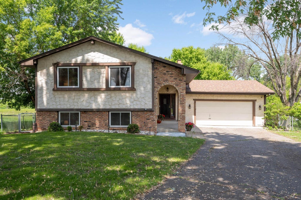 4065 Jordan Avenue N, New Hope