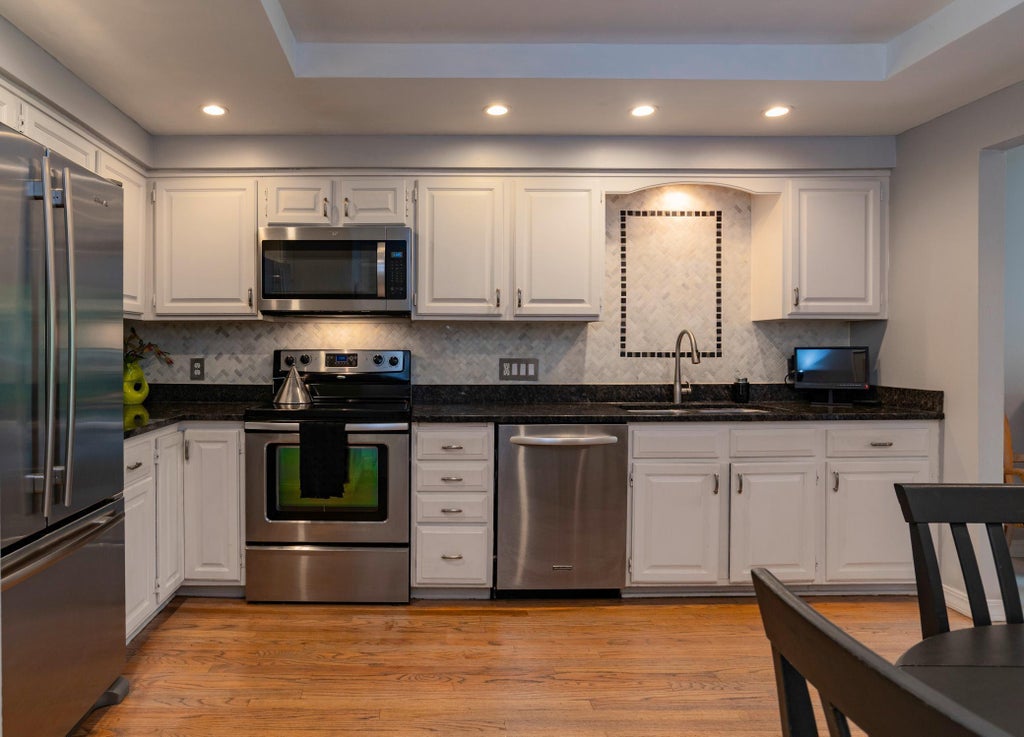 11270 36th Place N, Plymouth