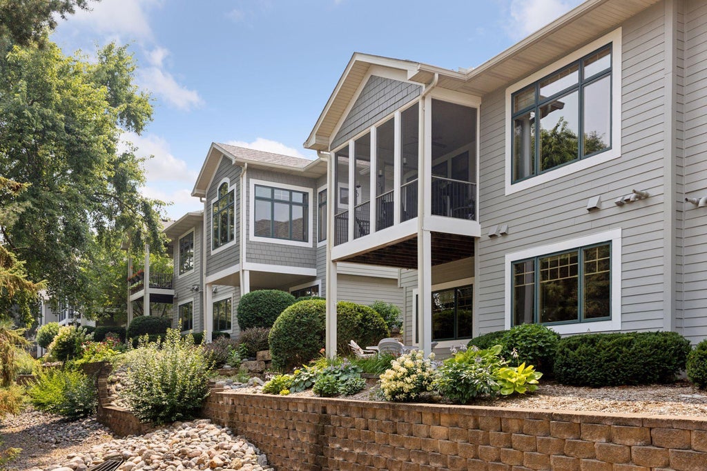 8117 Xerxes Circle, Bloomington