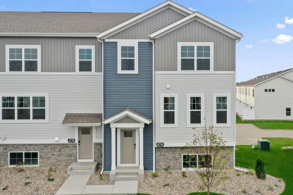 6734 Wildflower Way, Minnetrista