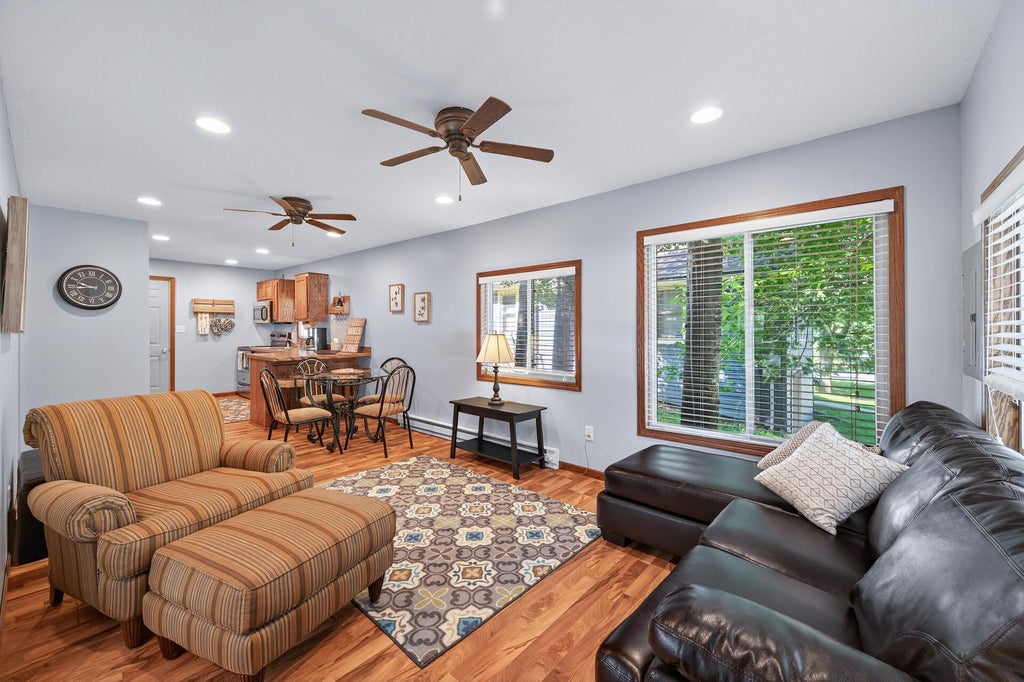 1800 Hawk Trail, Buffalo