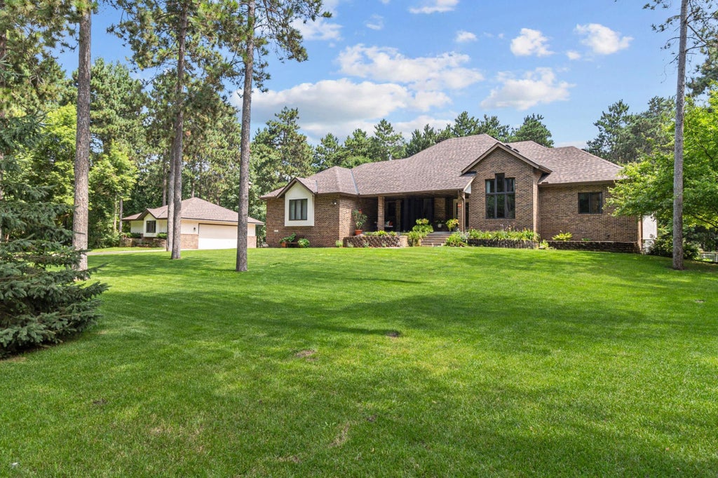 40881 Greystone Avenue, North Branch