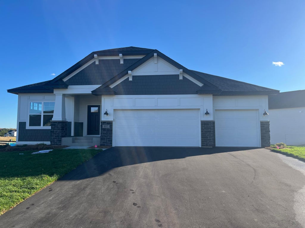 897 Big Woods Drive, Delano