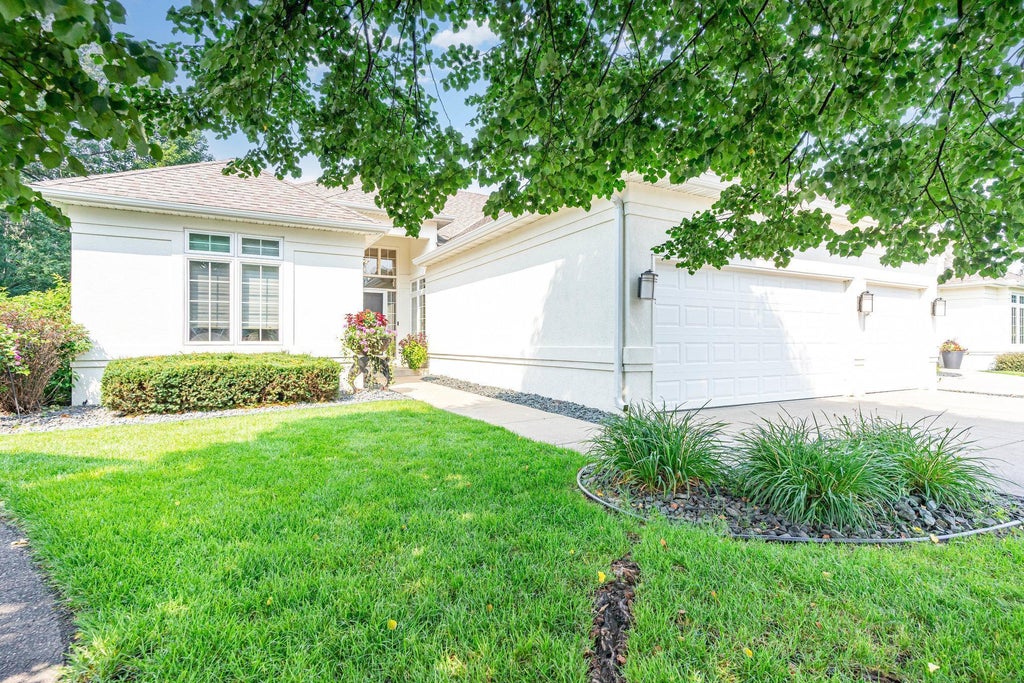 16557 Iredale Court, Lakeville
