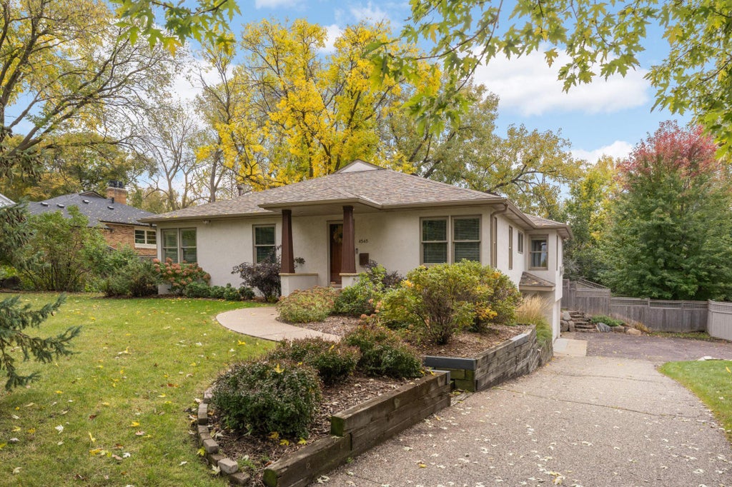 4545 Douglas Avenue, Golden Valley