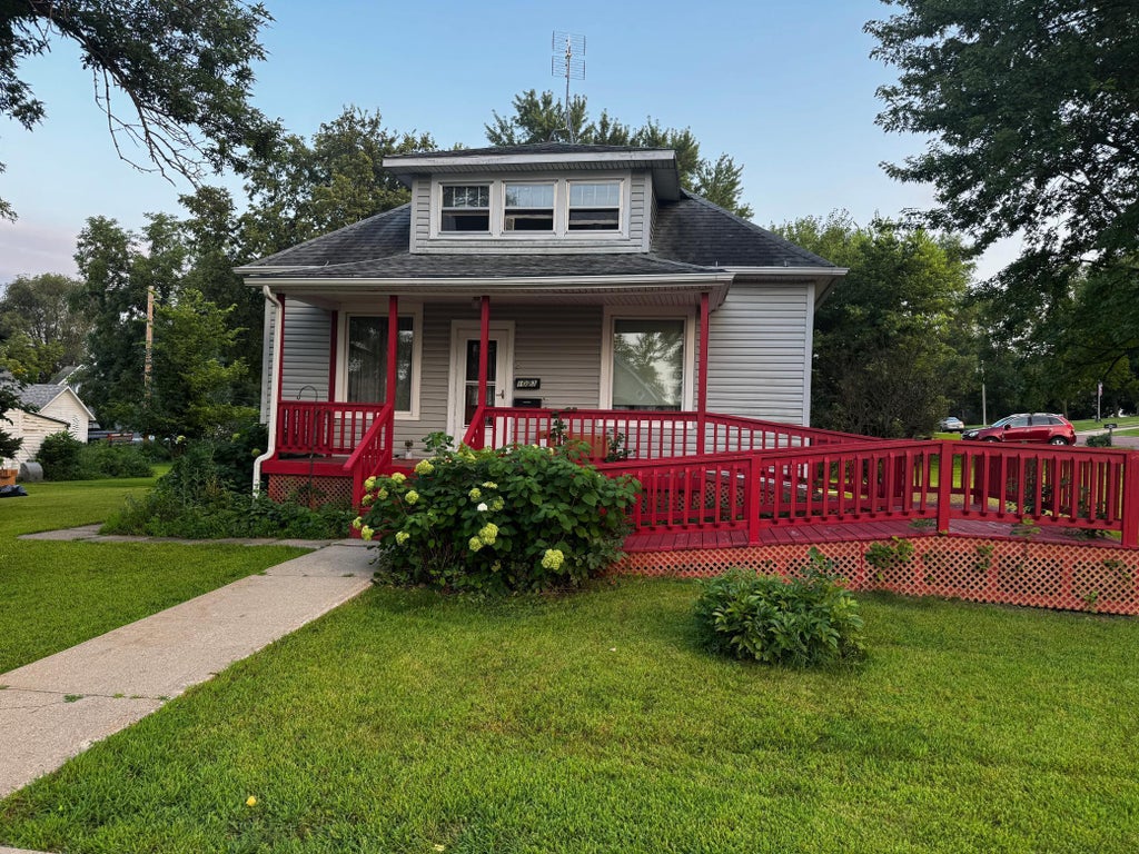 1023 White Street, Jackson
