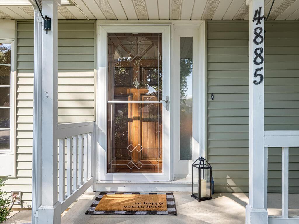 4885 Deerwood Lane N, Plymouth