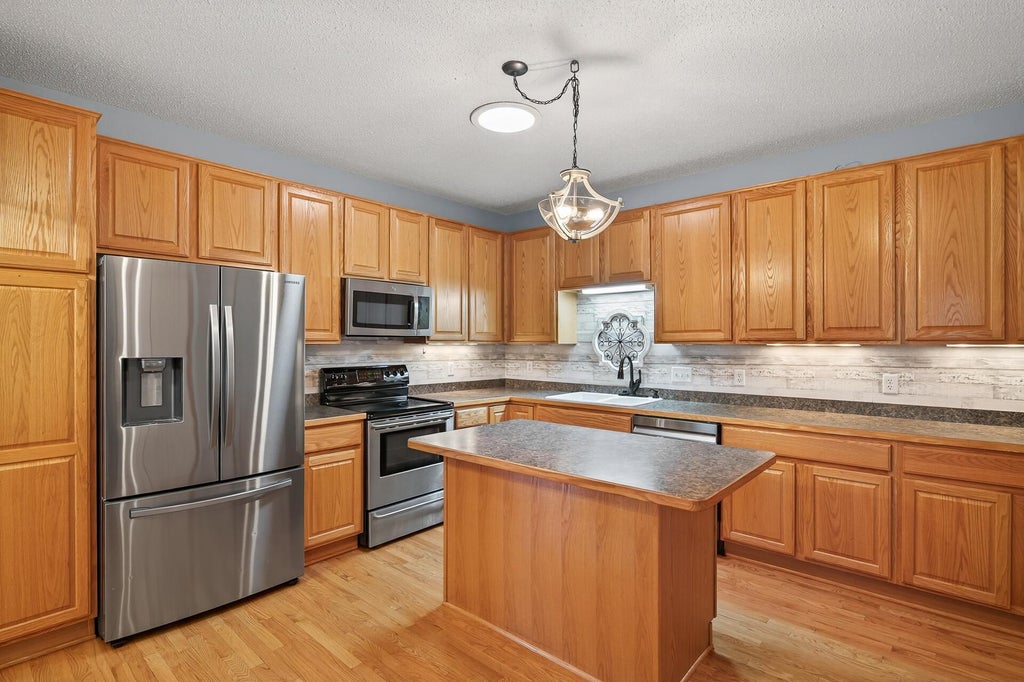 6401 Maclaren Avenue Ne, Otsego