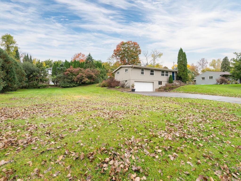 5826 Salisbury Avenue, Minnetonka