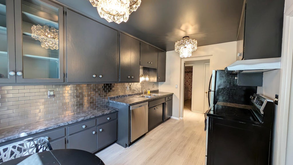 100 Imperial Drive W 204, West Saint Paul