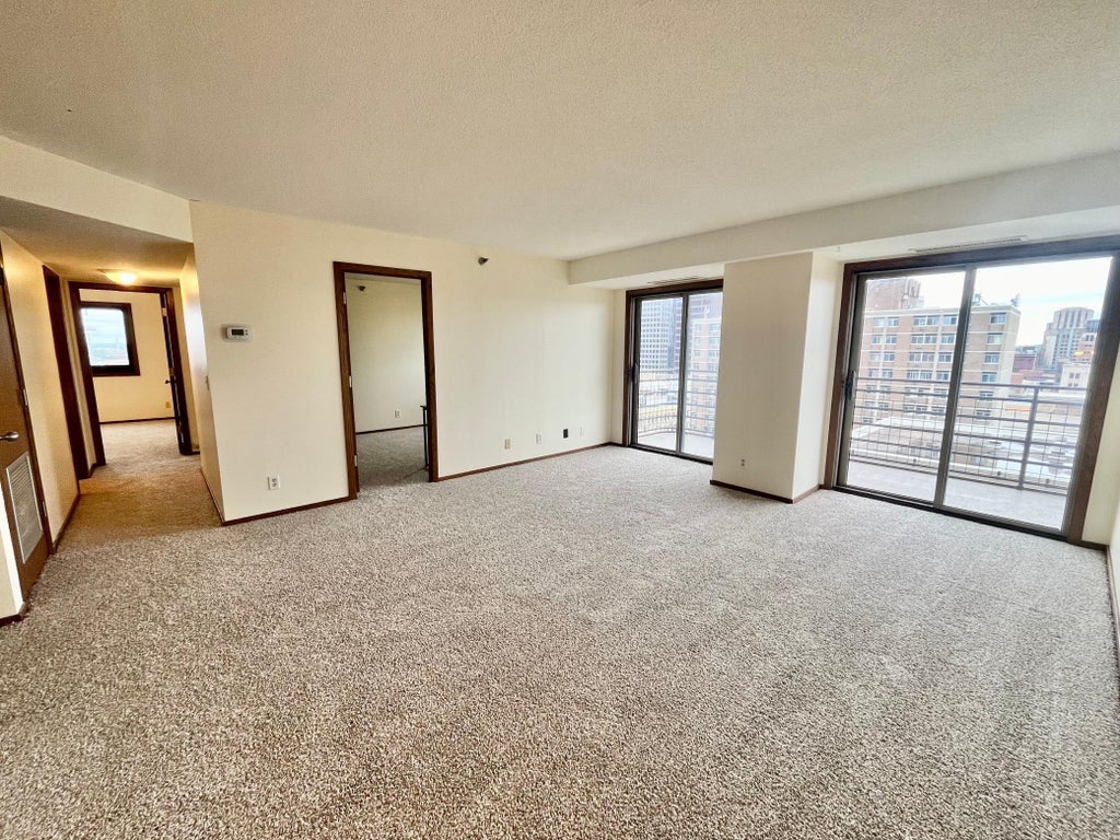 26 10th Street W 1311, Saint Paul