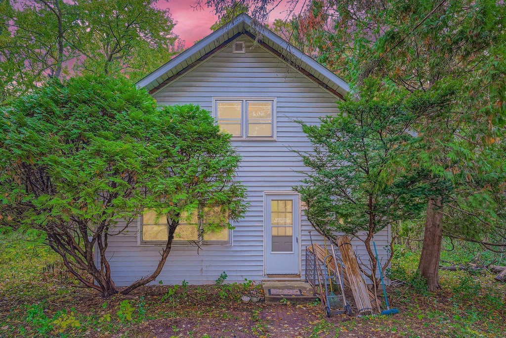 5146 Woodhill Road, Minnetonka