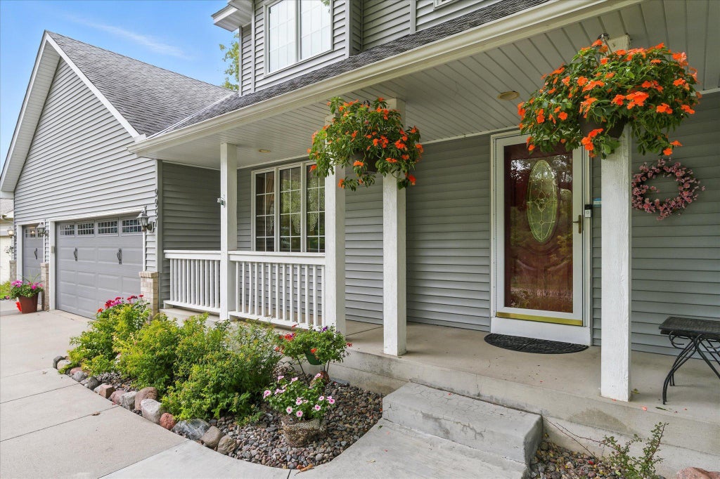 9957 171st Street W, Lakeville