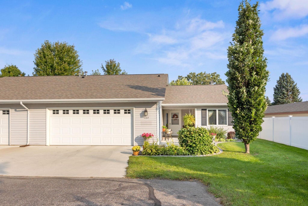1137 Fairway Avenue Nw, Hutchinson