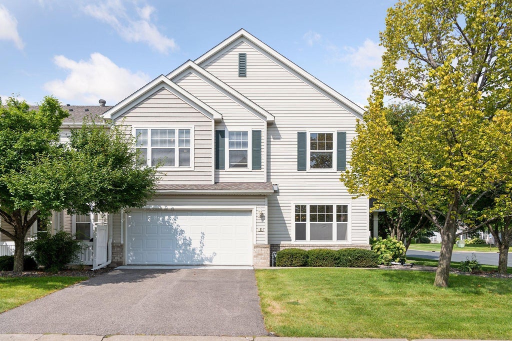 5075 N Holly Lane 8, Plymouth