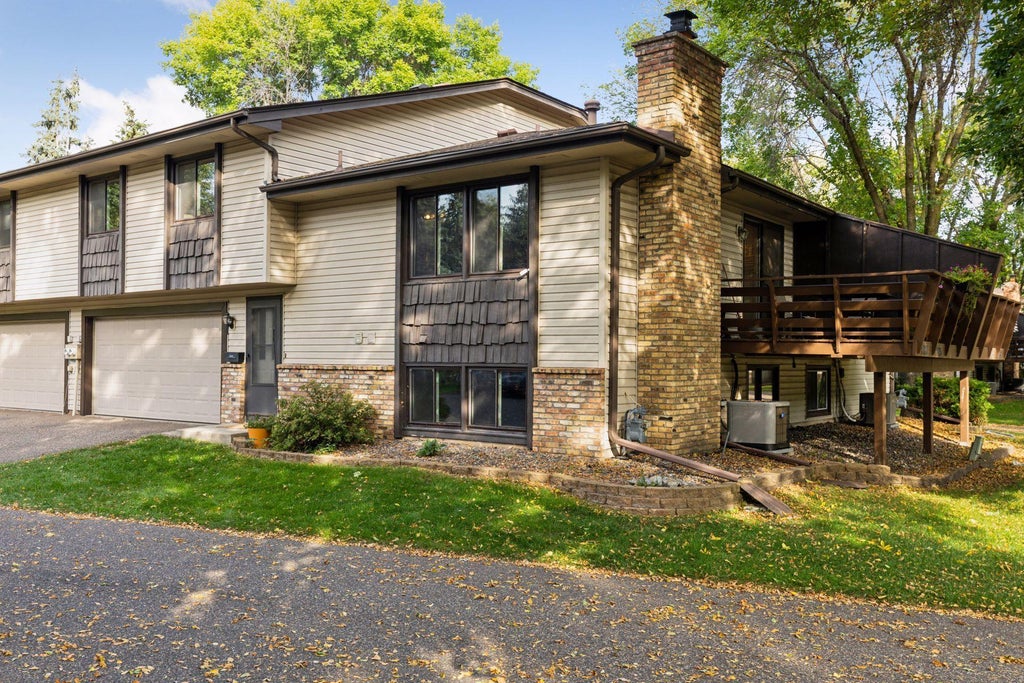 7727 York Lane N, Brooklyn Park