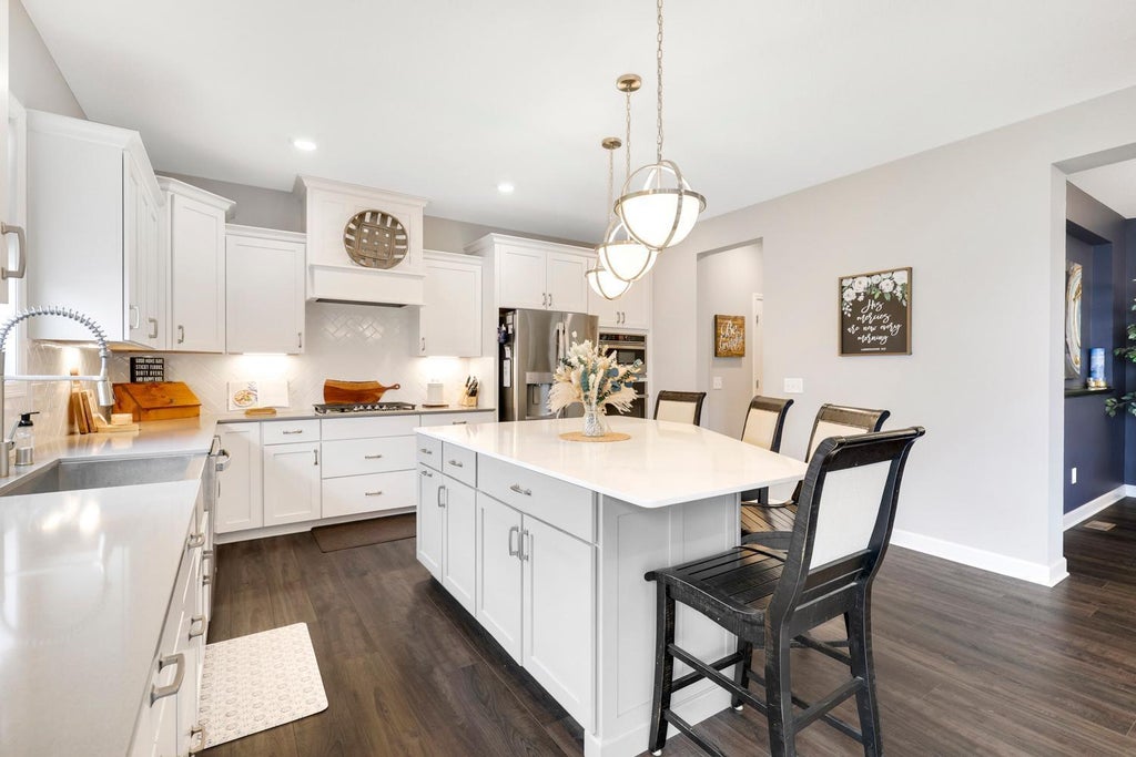 13404 Avila Avenue, Rosemount