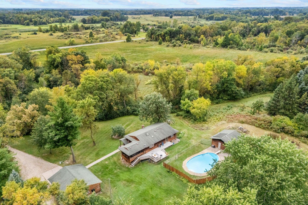 2496 40th Street Se, Buffalo