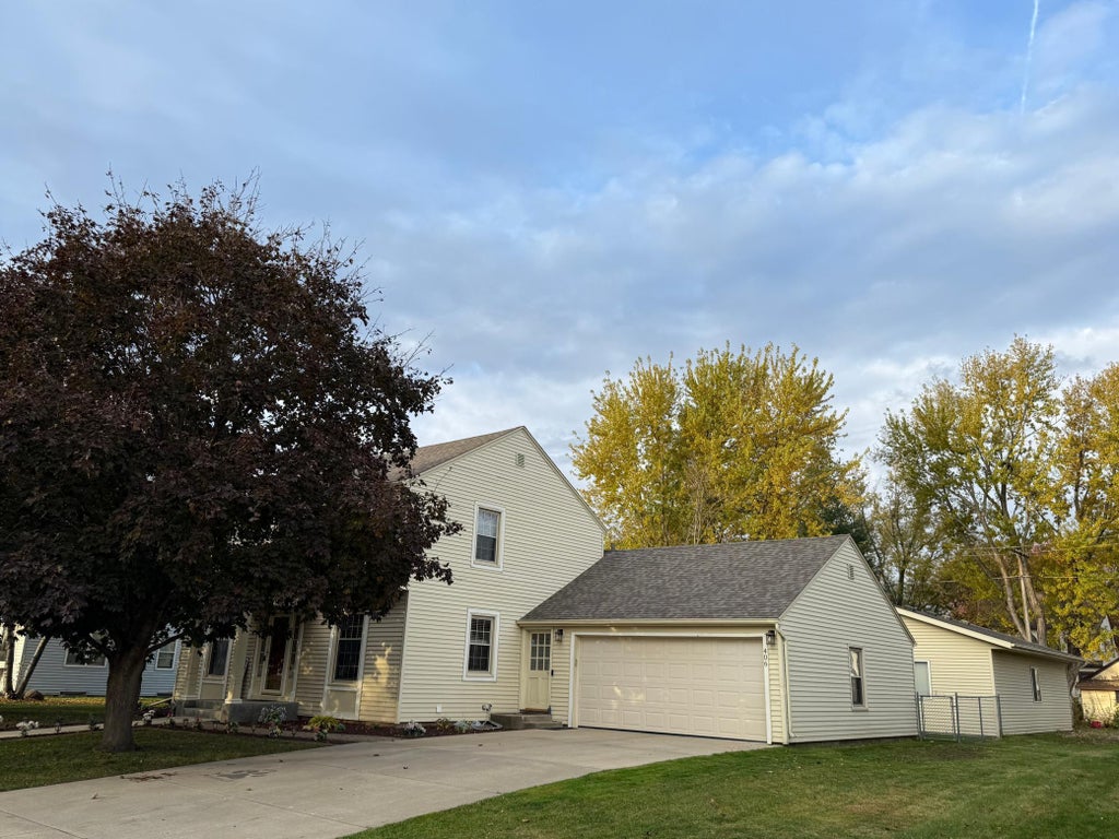 406 2nd Avenue Se, Pine Island