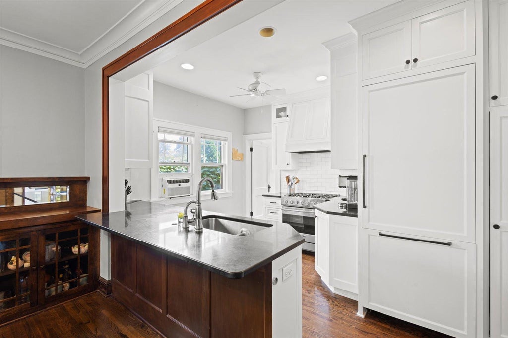 5217 Washburn Avenue S, Minneapolis