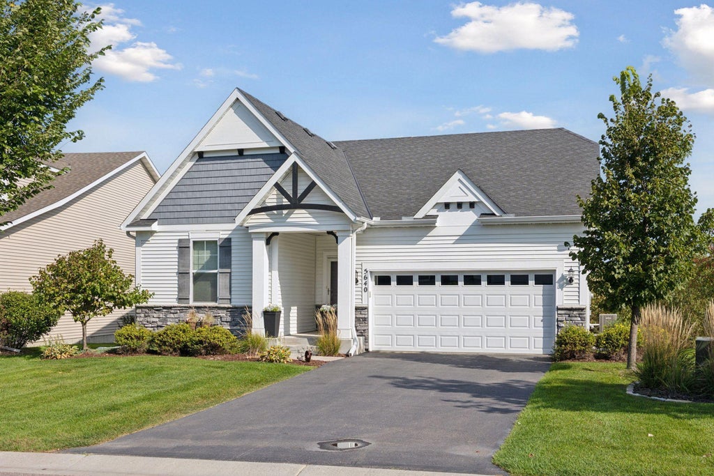 5640 Dallas Lane N, Plymouth