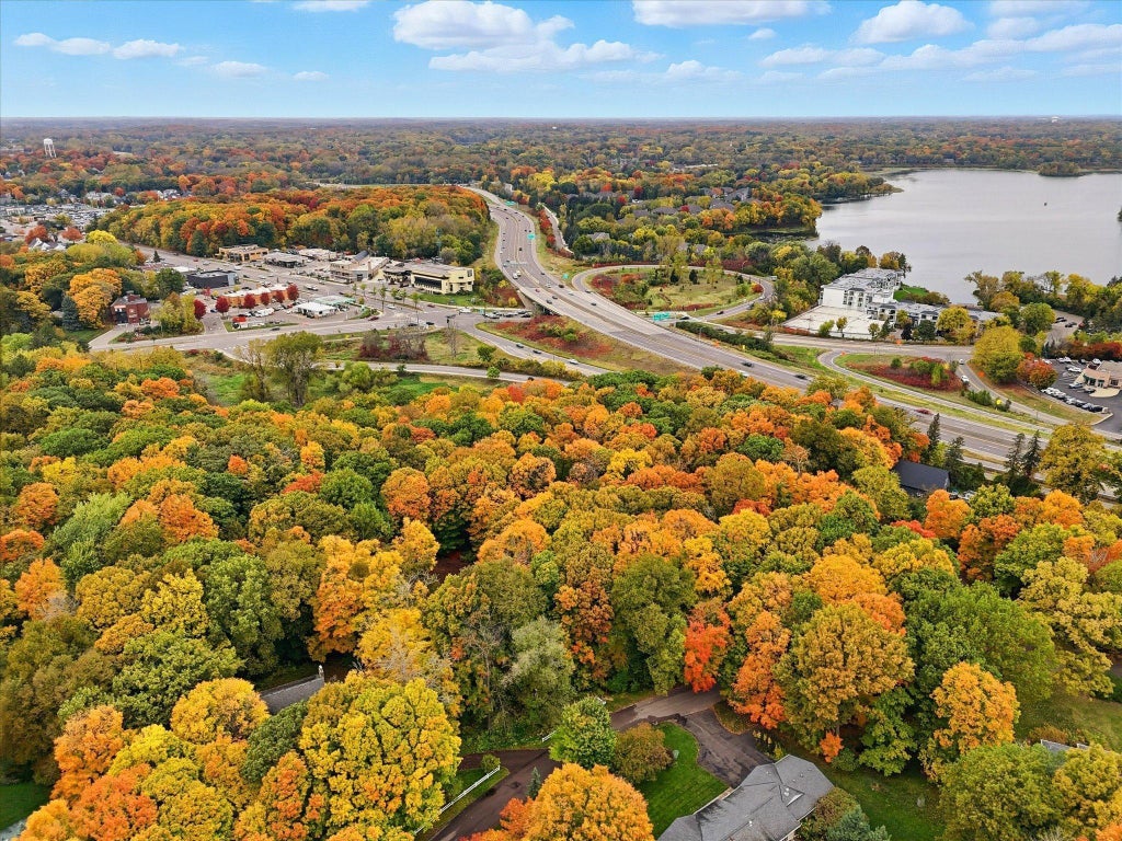 1426 Holdridge Circle, Wayzata