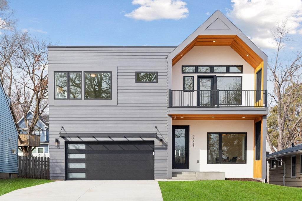 6008 Oaklawn Avenue, Edina