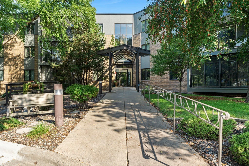 10 Windsor Court 102, New Brighton