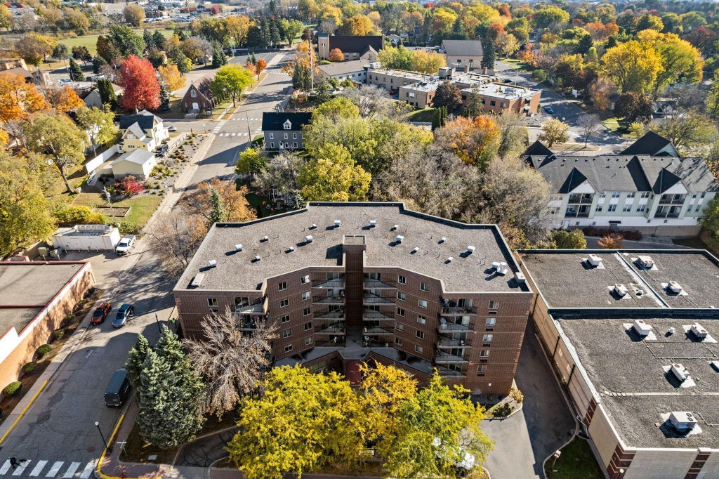 110 1st Avenue Ne 402, Buffalo