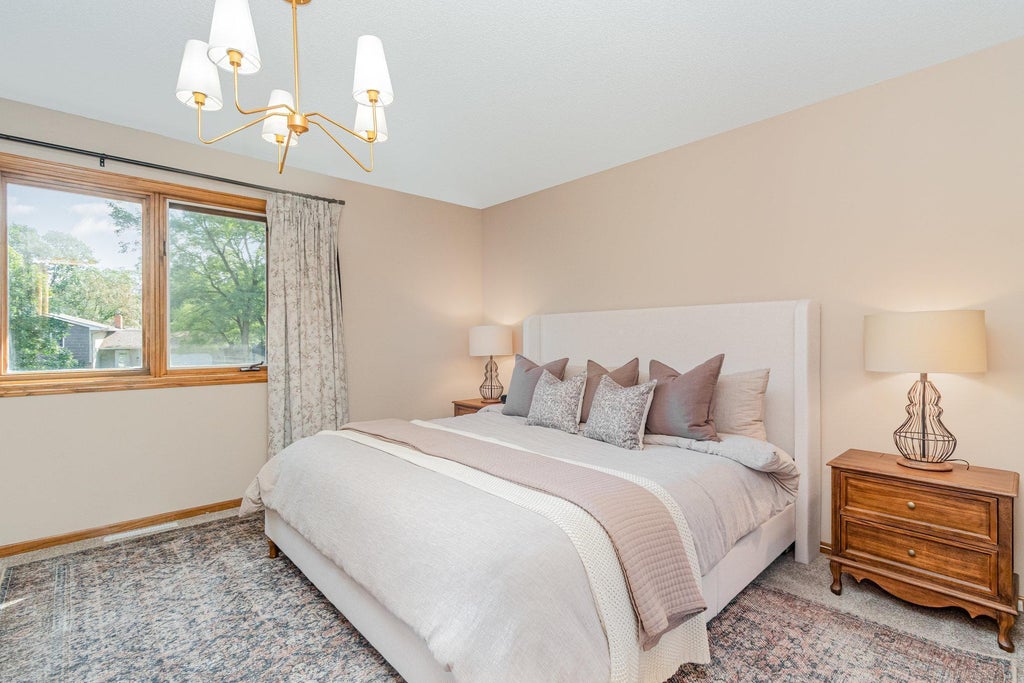 10634 Hummingbird Street Nw, Coon Rapids