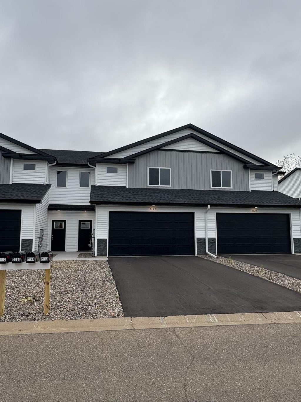 2121 Cleveland Way S, Cambridge