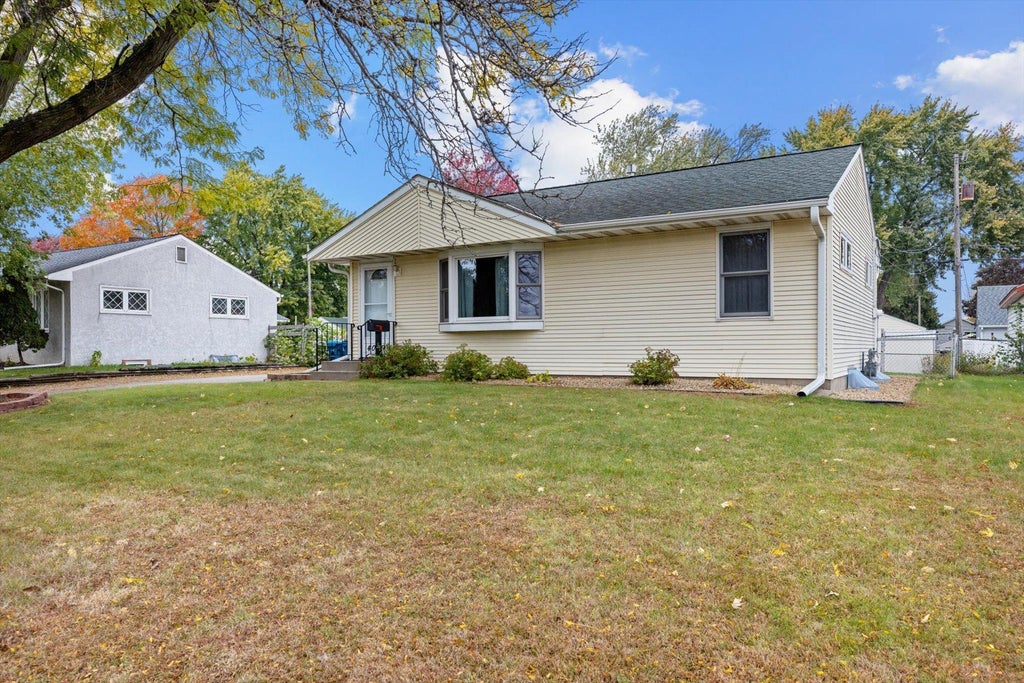 4049 75th Street E, Inver Grove Heights