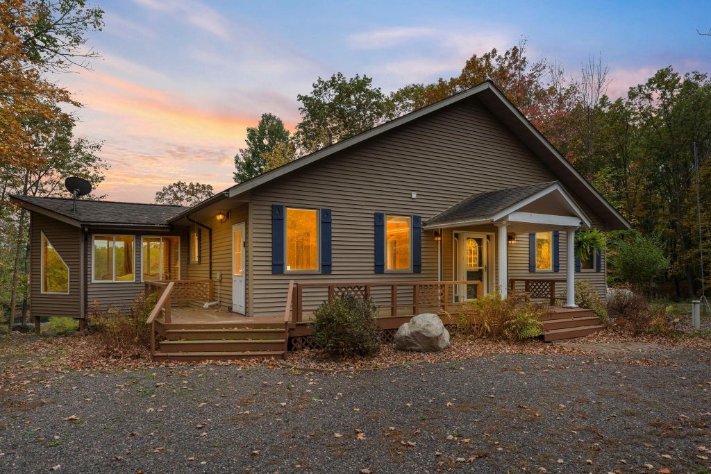 2526 7 1/4 Street, Cumberland